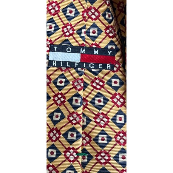 Vintage Men’s Tommy Hilfiger Tie 100% Silk Geometric Pattern Yellow Blue Red Whi - Picture 3 of 6